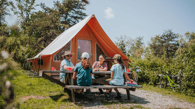 Reconnect With Nature (and Each Other) in Quebec’s the Outaouais