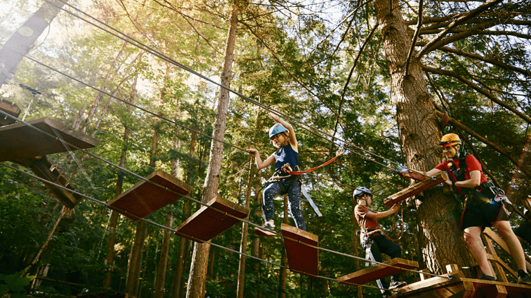 Reconnect With Nature (and Each Other) in Quebec’s the Outaouais