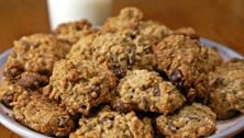 Big Chewy Oatmeal Raisin Cookies