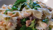 Simple Salmon Pasta