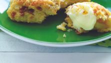 Apple-Currant Cornmeal Scones