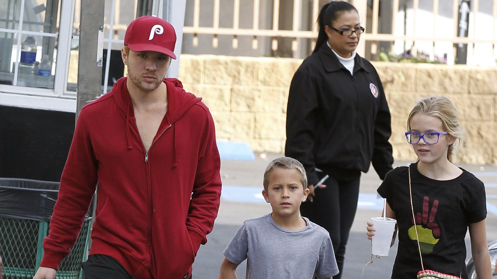 Ryan Phillippe Kids Ryan Phillippe's Supermarket Sweep Photo 621851