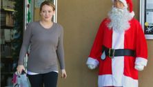 Bump watch: Ho! Ho! Ho! It's Hilary Duff!
