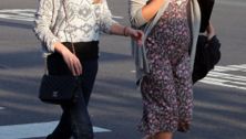 Molly Sims shares her ultrasound pic over lunch
