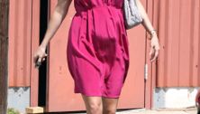 Bump watch: Reese Witherspoon in sassy pink maternity dress!