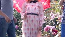 Pregnant Drew Barrymore in pretty pink maternity dress