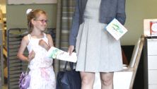 Jennifer Garner and Violet go Father's Day shopping