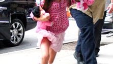 See Suri Cruise run!