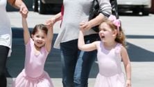 Pregnant Sarah Michelle Gellar takes Charlotte to ballet class