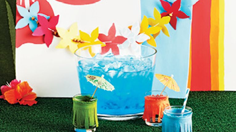 Throw A Hawaiian-Themed Celebration