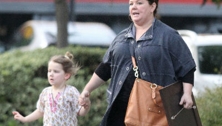 Melissa McCarthy: Christmas shopping and famous playdate!