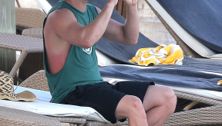 Handsome dad-to-be alert: Channing Tatum at the beach
