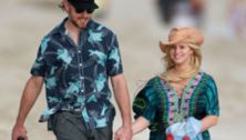 Jessica Simpson posts pregnant bikini photo