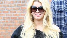 Jessica Simpson expecting a baby boy (report)
