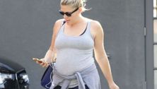 Busy Philipps stays fit while pregnant