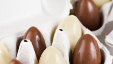 Cream-Filled White Chocolate Eggshells