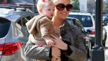 Jessica Simpson: Second pregnancy is healthier but harder