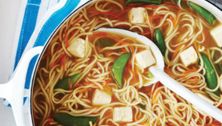 Dinner: 5 fun ways to eat together (+ recipes)