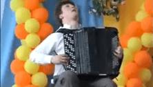Video: Kid shreds on accordion
