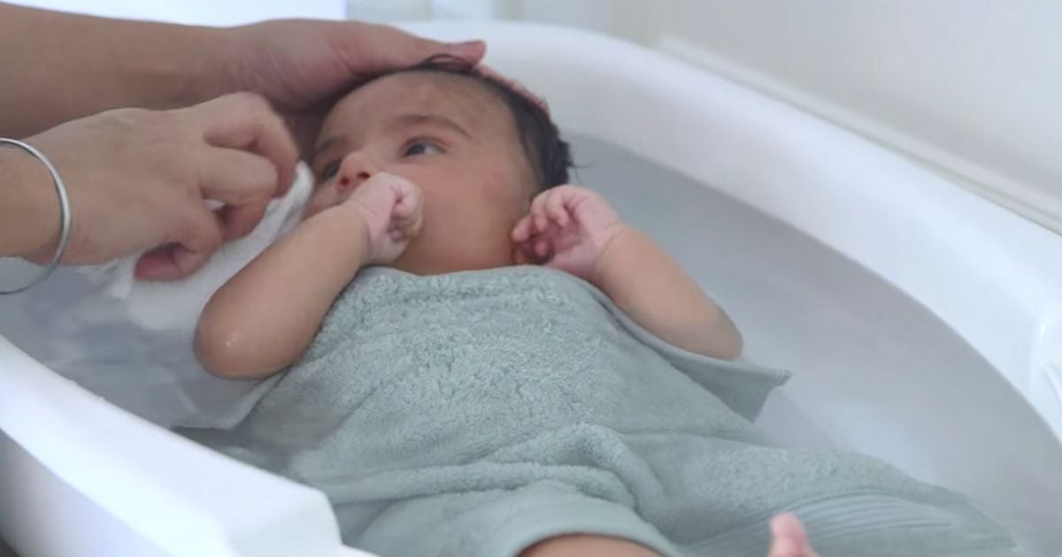 How to give a baby a bath Today's Parent