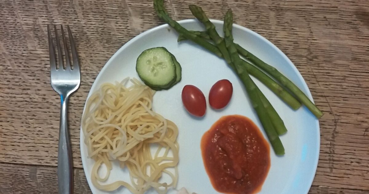 4 Stages Of Dealing With A Picky Eater Today s Parent 4 stages of dealing with a picky eater today s parent