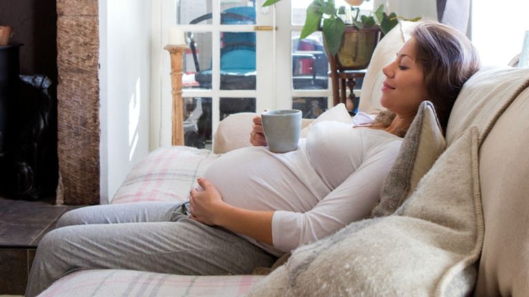 6 caffeine alternatives that are safer during pregnancy