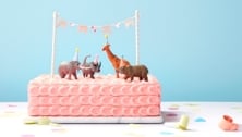 Cake decorating idea: Petal cake