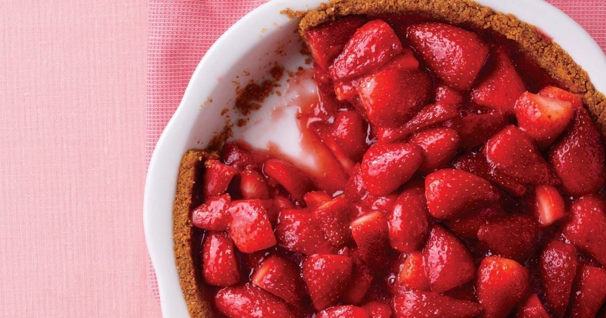Fresh Strawberry Refrigerator Pie recipe - Today's Parent