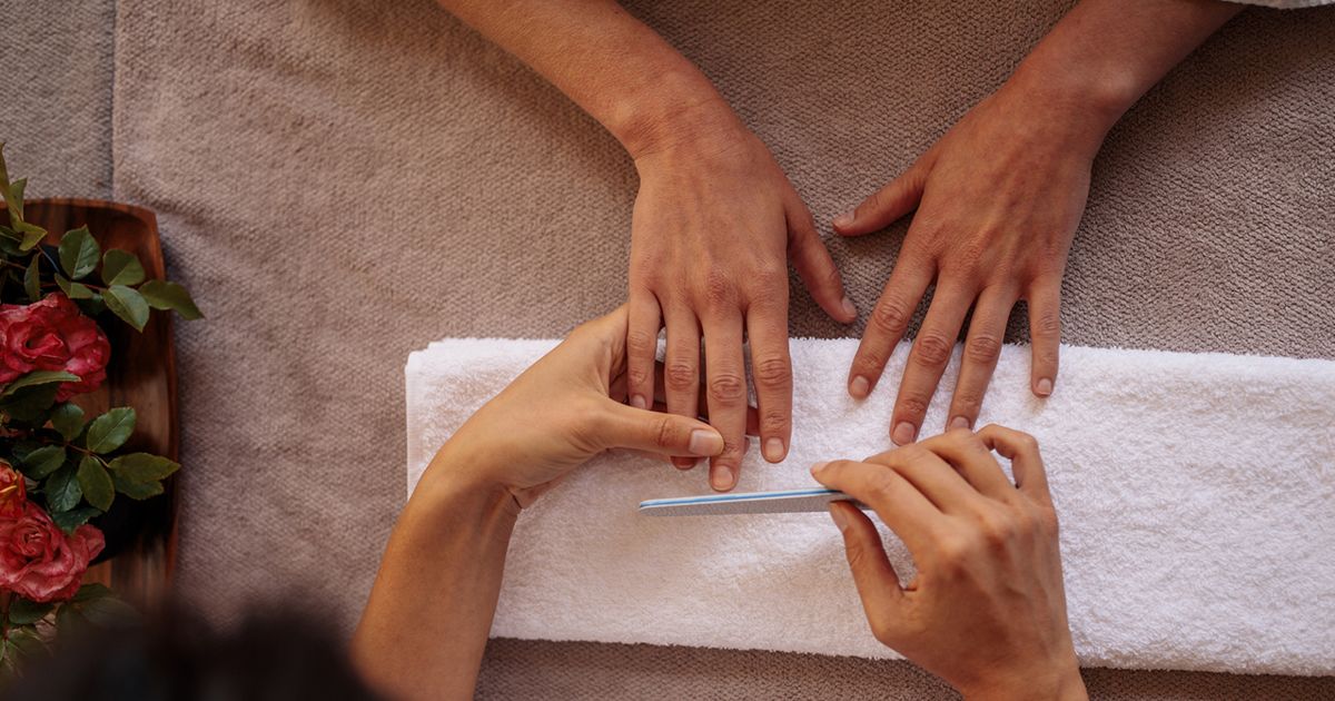 This momtobe just got the coolest nail art to celebrate her pregnancy