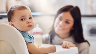 How do I know if my baby has a food intolerance?