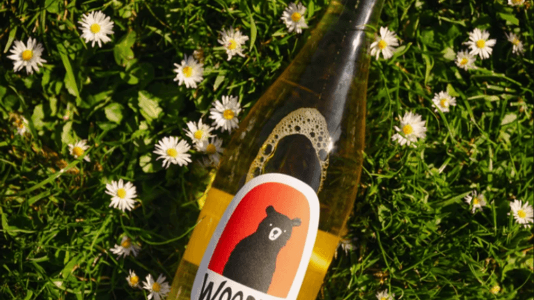 A bottle of Woody's Sparkling Blanc de Blanc 