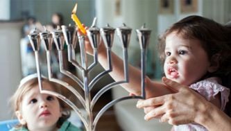 8 Hanukkah crafts for kids