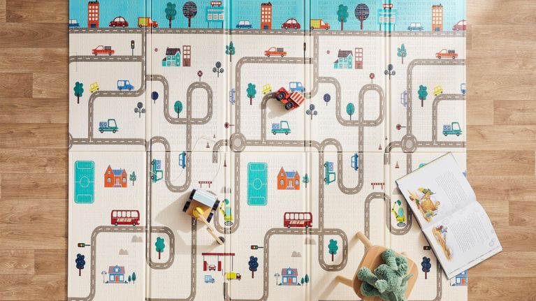 Maison Simons Busy city foldable play mat