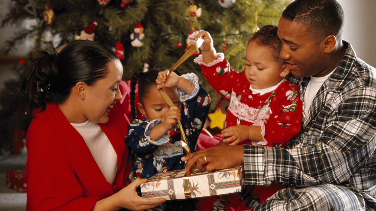 The Holiday Spending Rewards Guide Every Parent Needs