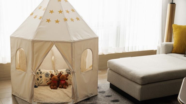 Planning A Staycation? 6 Luxury‑Hotel Tricks Your Kids Will Love