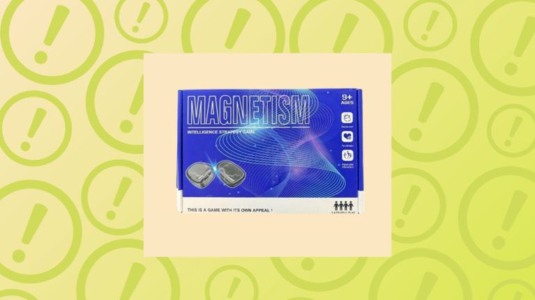 Magnetism Intelligence Strategy Game box for ages 9 plus, a magnetic tabletop game for 1 to 4 players.
