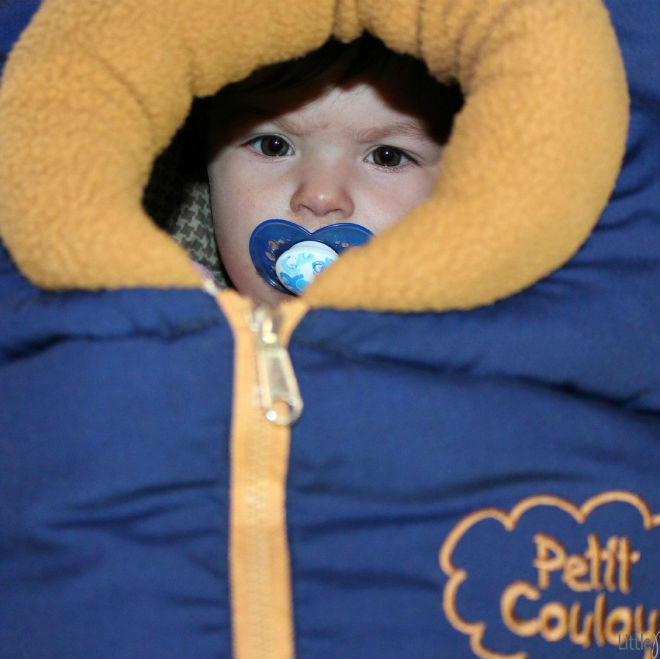 PETIT COULOU Winter-Autositz-Schutz Für Baby – Atmungsaktiv, Extra Warm, Mit Patentiertem Rahmen, Für Extreme Kälte