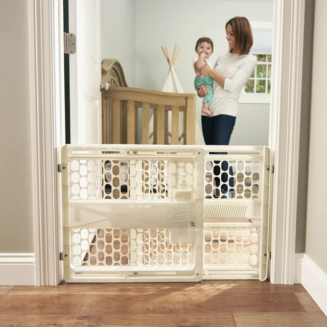 Movable sales baby gate