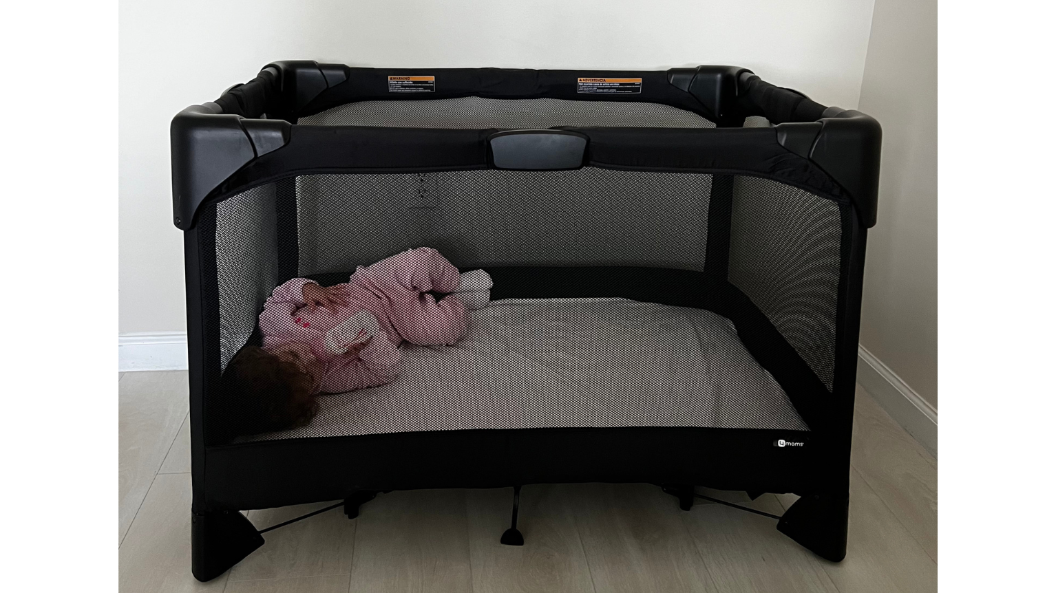 4moms-breeze-plus-playard- 