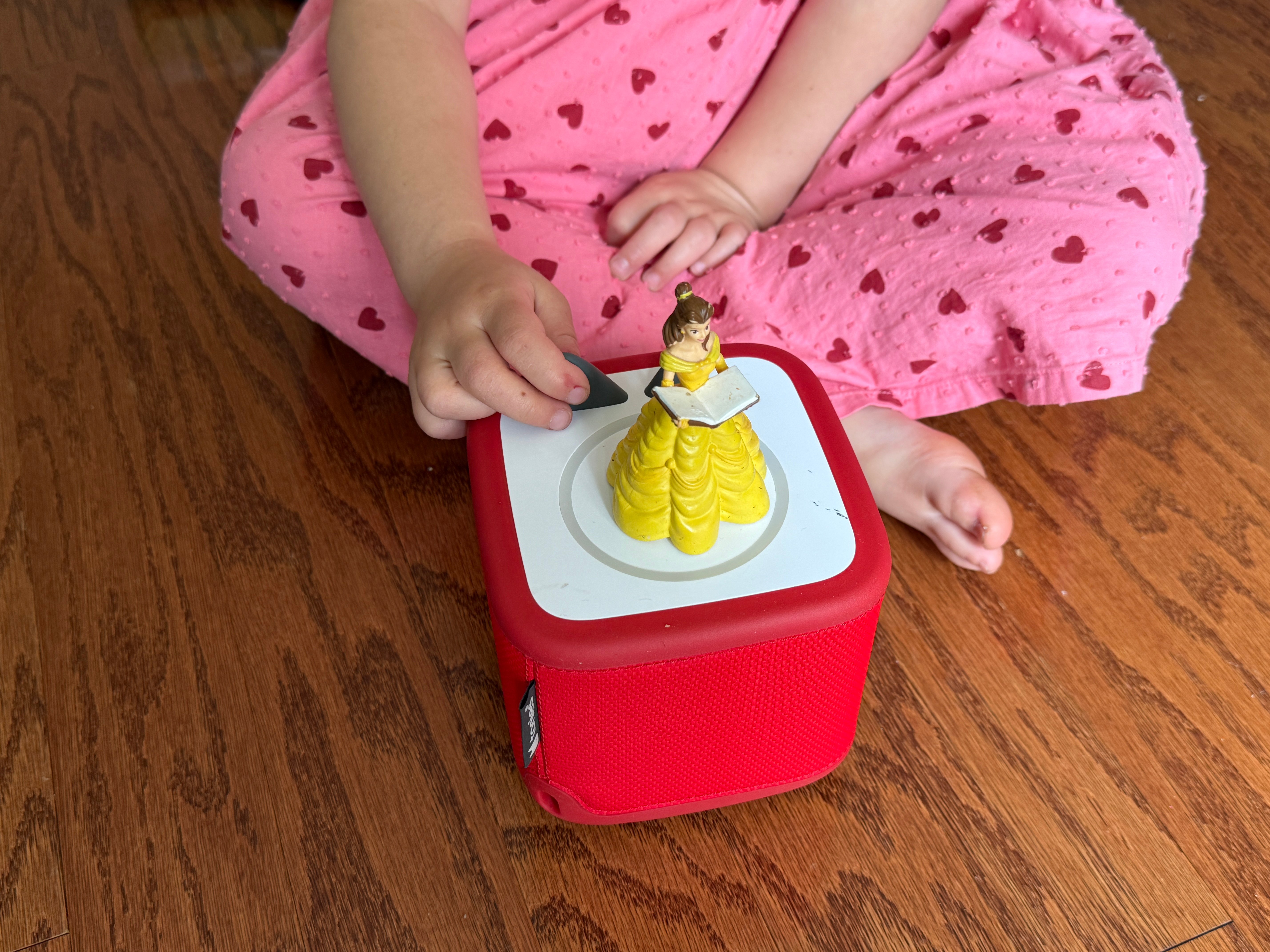Child playing with Toniebox 2